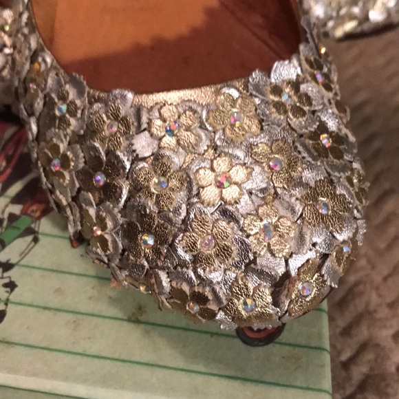 Jeffrey Campbell flats - Picture 2 of 4